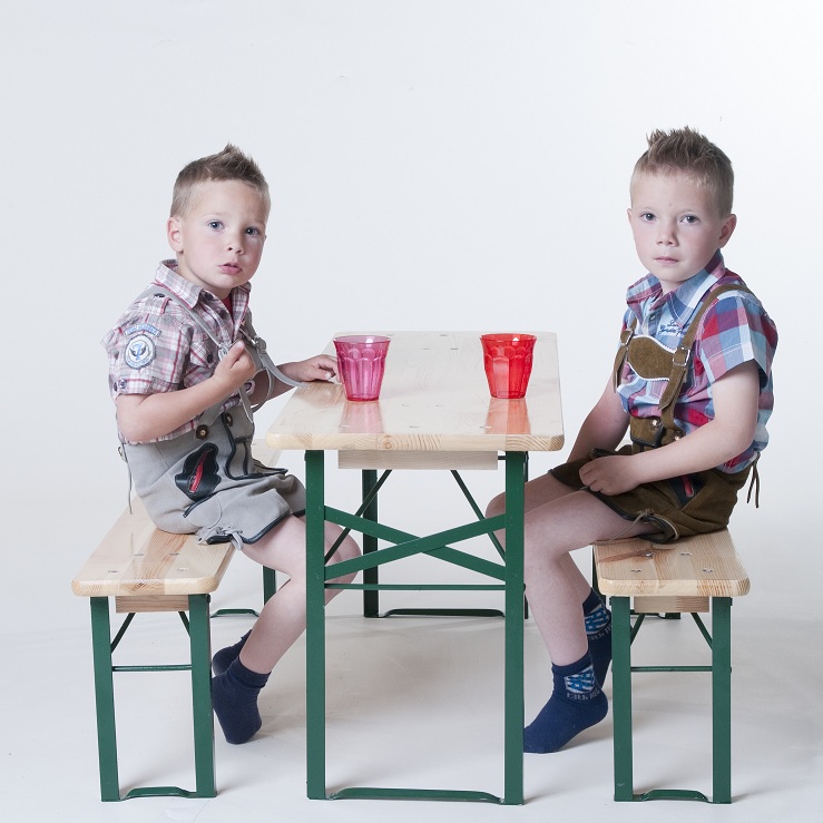 Onbeleefd ontbijt stof in de ogen gooien Kindertafels - kleine (buiten)tafel voor kinderen - Biertafel.nl